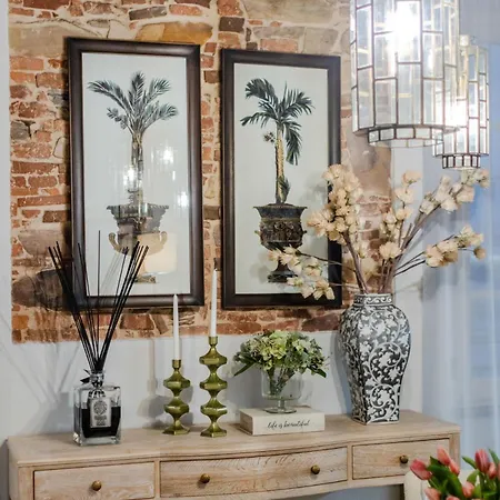 Casa Cinnamon * לוקה